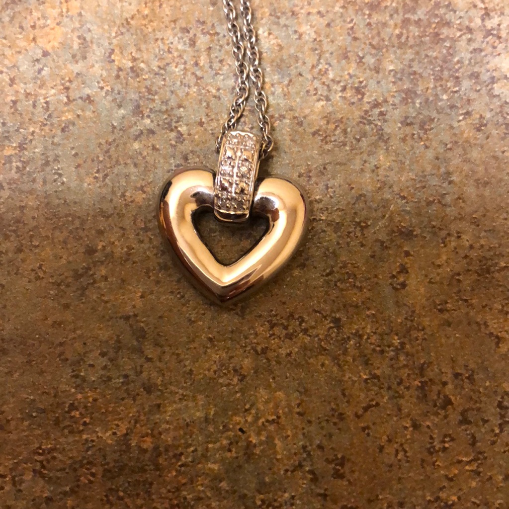 White Gold W Diamonds Heart